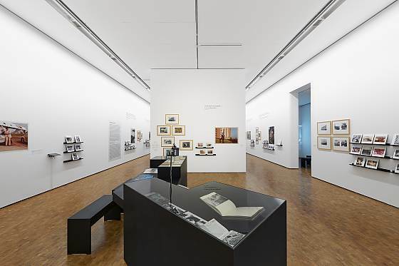 Vor Ort: Fotogeschichten zur Migration| 03.10.2021 | 11.00 Uhr | Besuch der Ausstellung