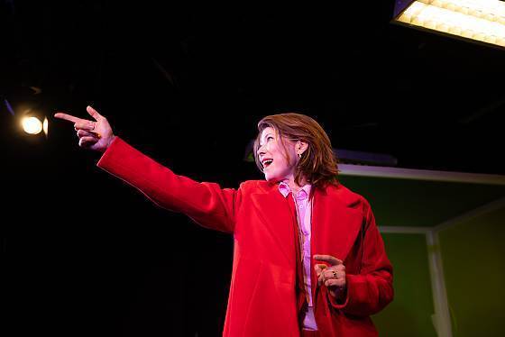 Foto des Theaterstücks "Prima Facie" Foto des Theaterstücks "Prima Facie"