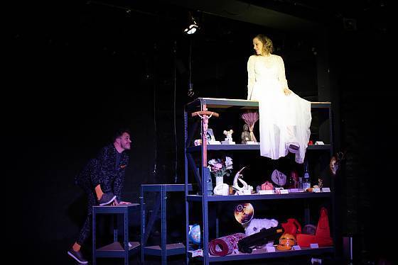 Der Mensch als Stückentwicklung im Theater im Bauturm und Prinz Regent Theater Bochum Der Mensch als Stückentwicklung im Theater im Bauturm und Prinz Regent Theater Bochum