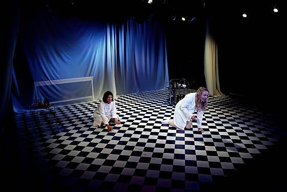 Frankenstein von Mary Shelley im Theater im Bauturm Frankenstein von Mary Shelley im Theater im Bauturm